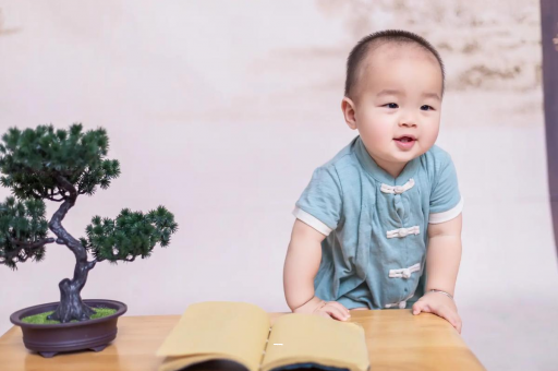 钟祥怀孕初期肚子紧绷